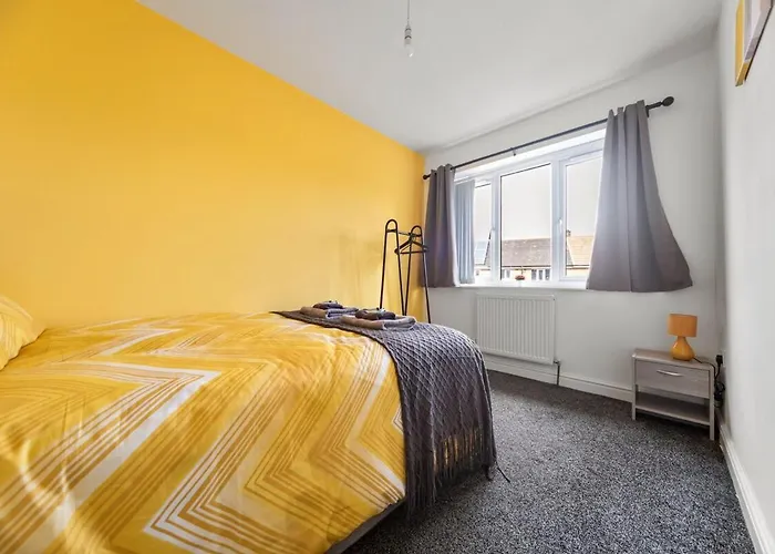 Exclusive House For Families And Contractors * Bradford (West Yorkshire)