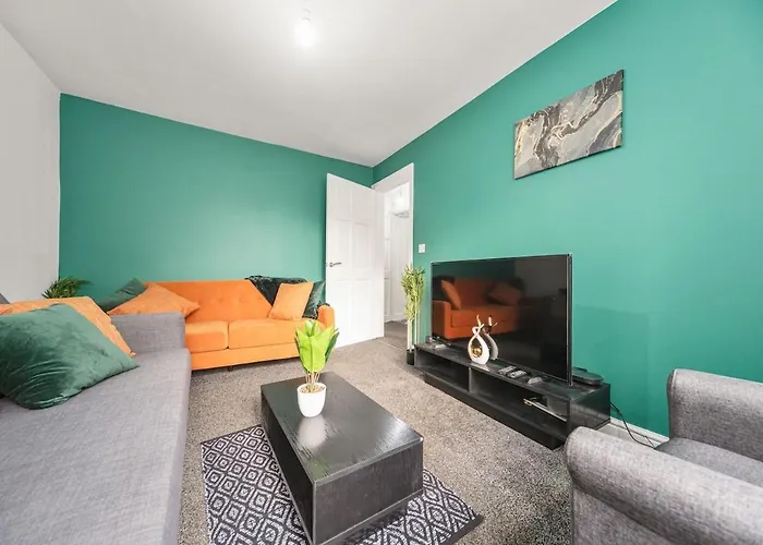 Exclusive House For Families And Contractors Apartment *